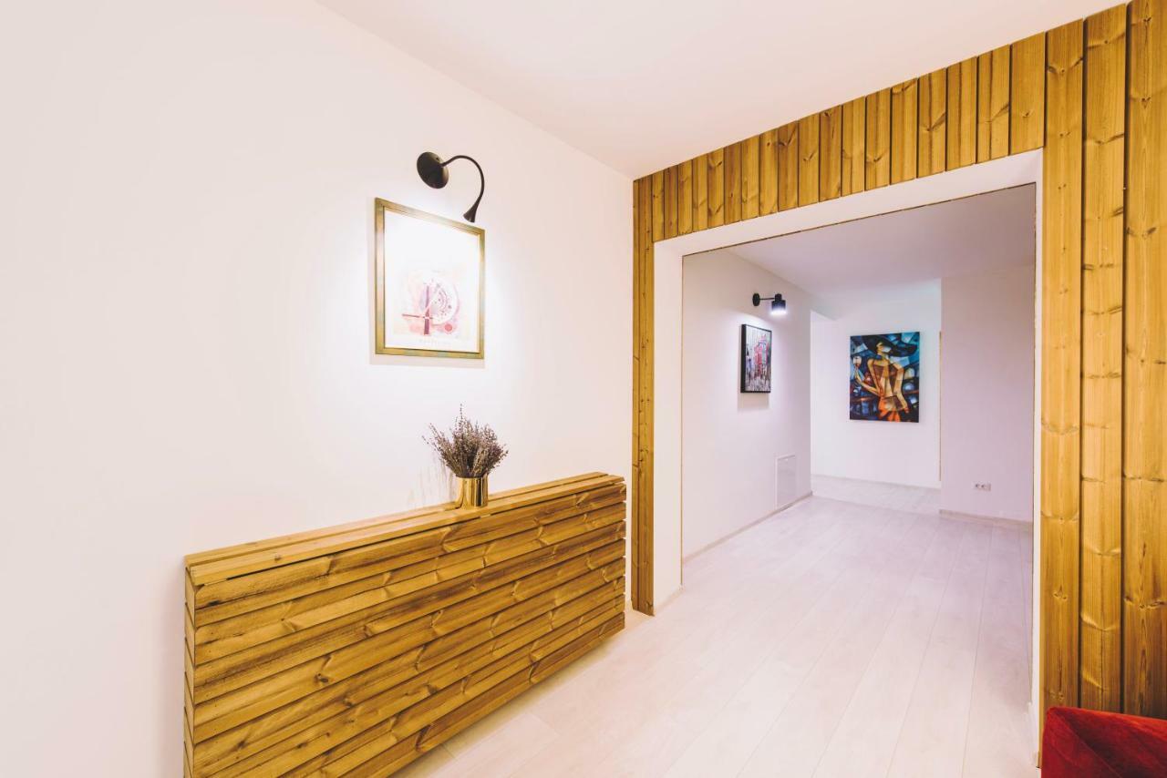 Derby Apart Hotel Alba Iulia Exterior foto